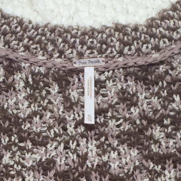 Free People Brown and Cream V-Neck Sweater XL Animal Print - Picture 12 of 13